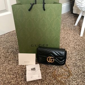 COPY - Gucci GG Marmont matelassé leather super mini bag